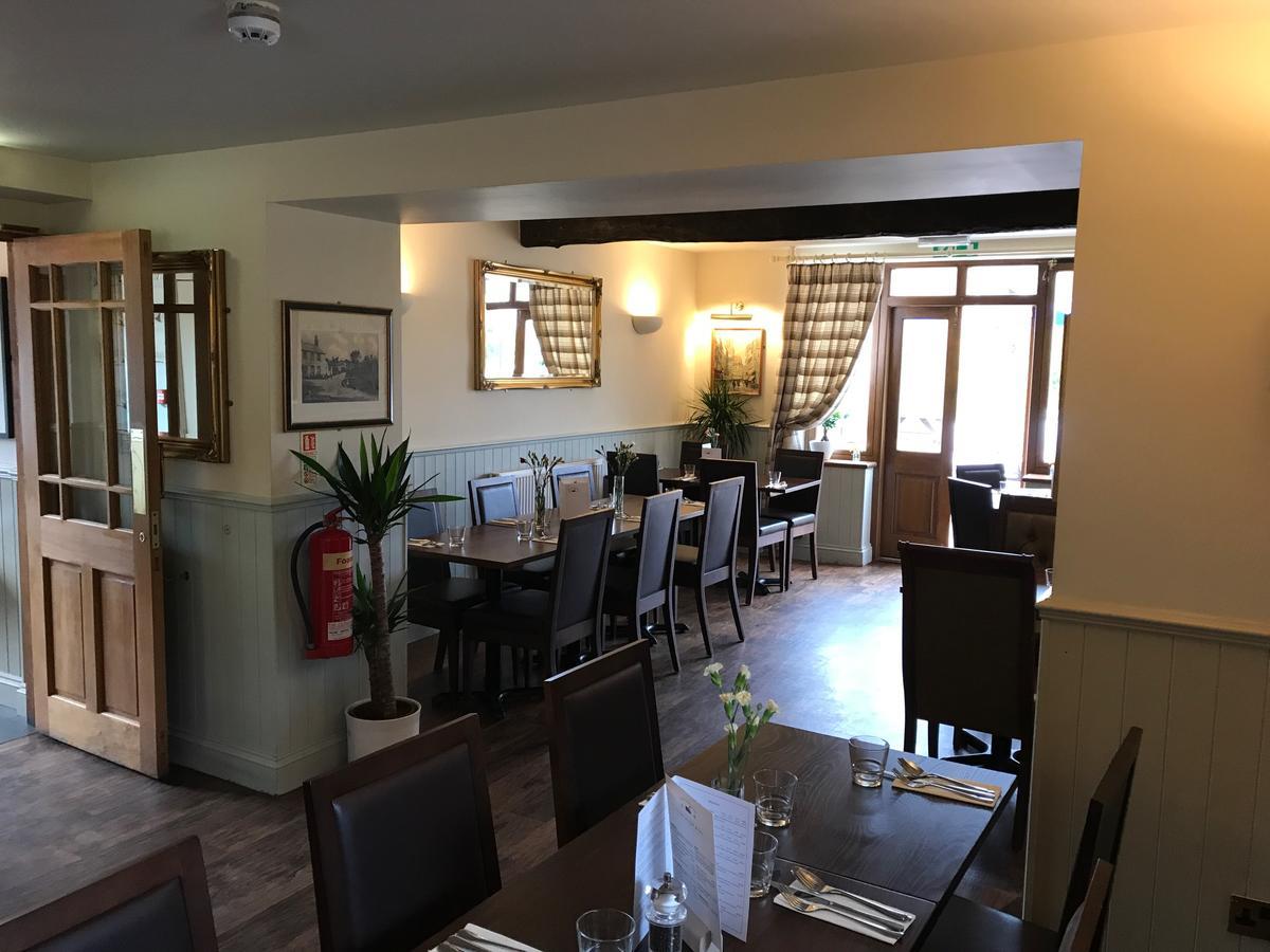 The Black Swan Inn Horsham St Faith Exterior photo